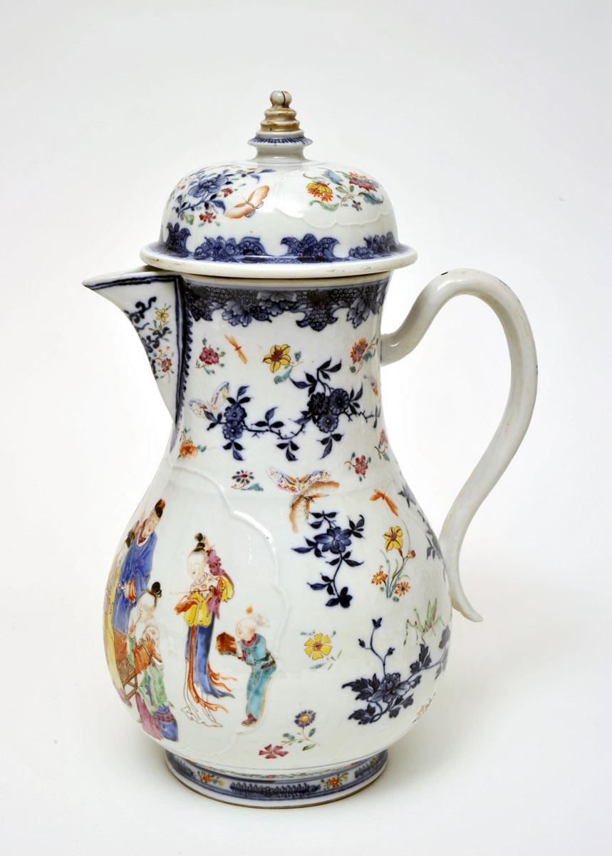 Pair of covered jugs, c. 1760 (Qianlong period, 1735-95)